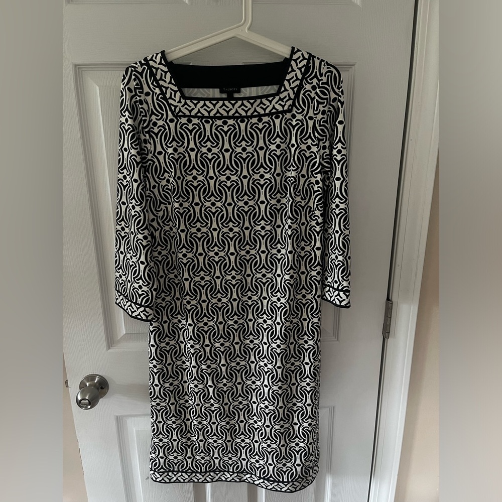 Talbots dress medium black white ling sleeved